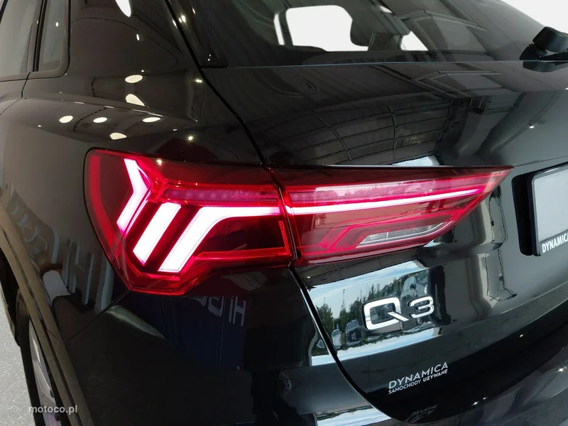 Audi Q3 F3 11