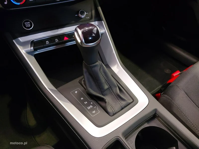 Audi Q3 F3 35