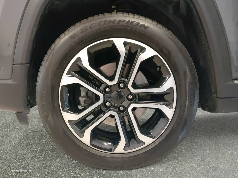 Jeep Compass 10