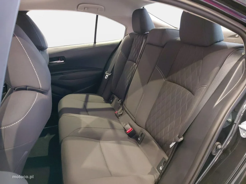Toyota Corolla E210 14