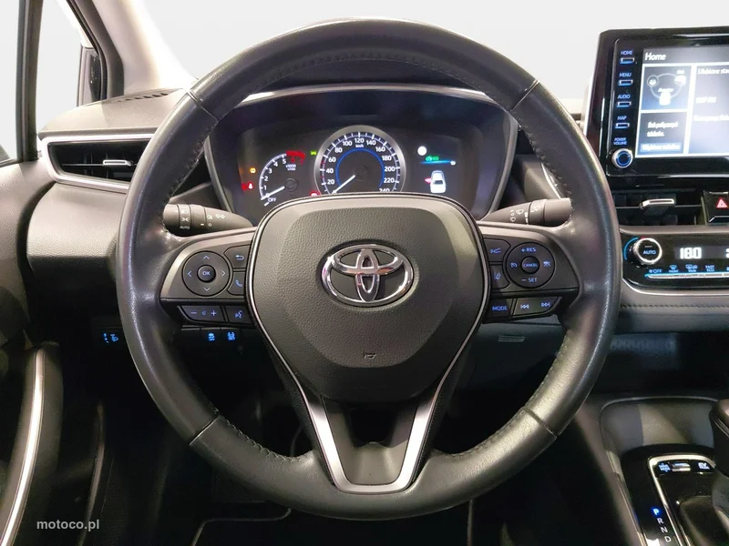 Toyota Corolla E210 18