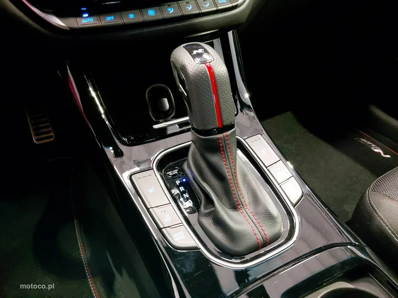 Hyundai i30 24