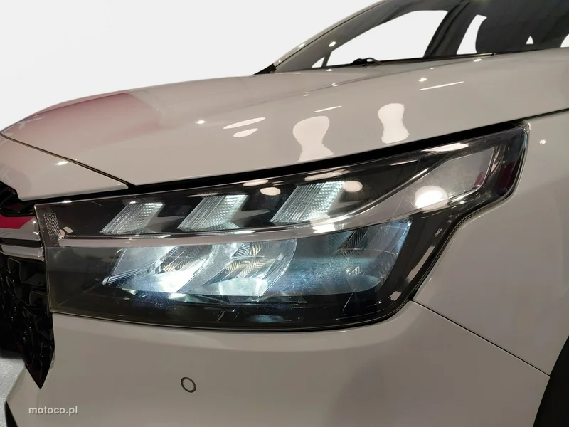 Suzuki (SX4) S-Cross 9
