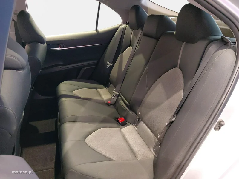 Toyota Camry XV70 14