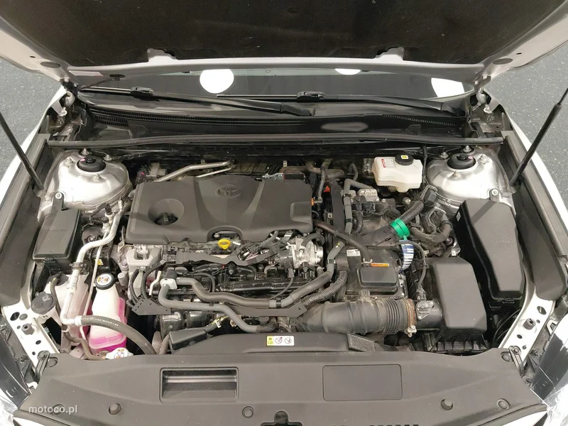 Toyota Camry XV70 35