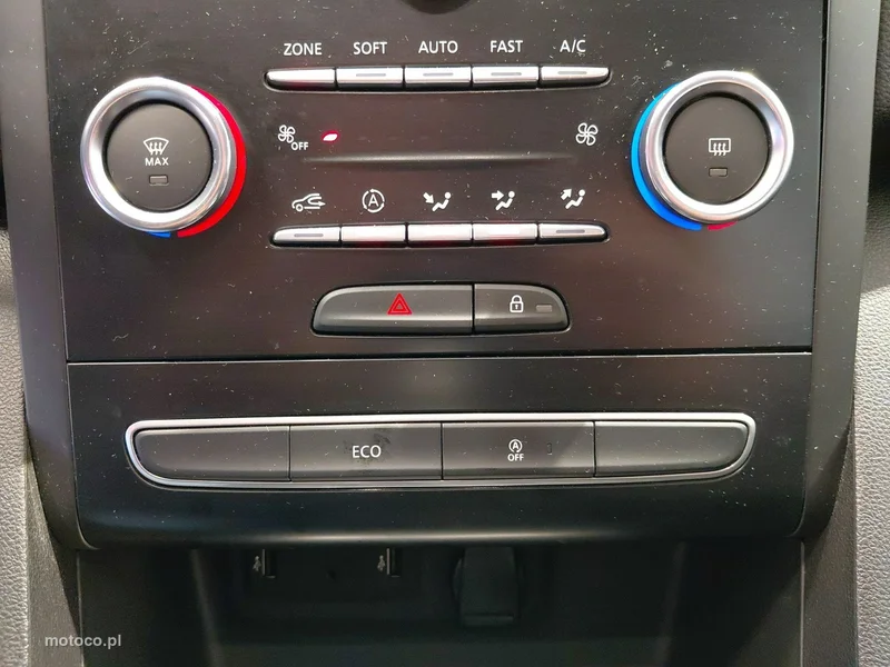 Renault Megane IV 32