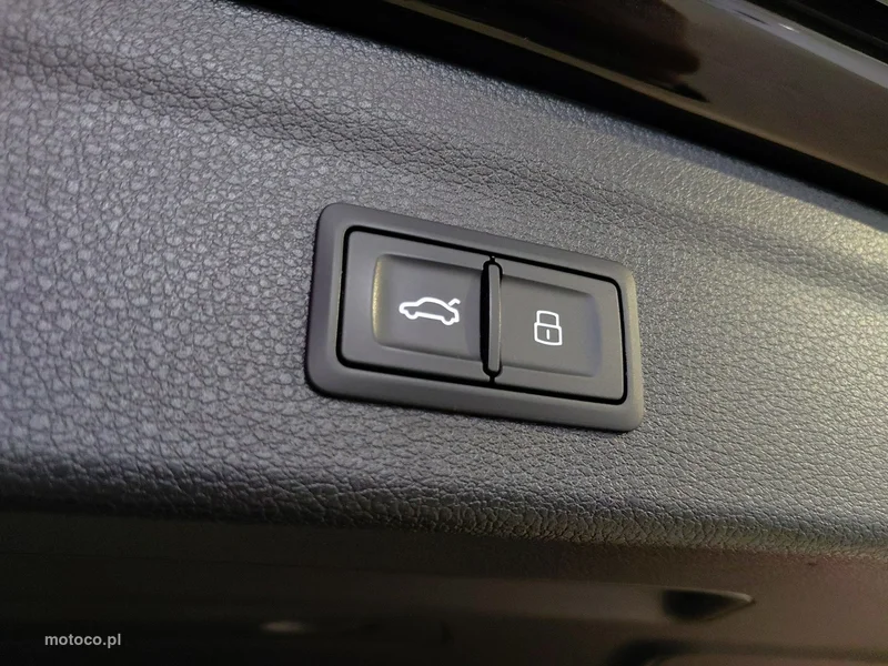 Audi Q3 F3 16