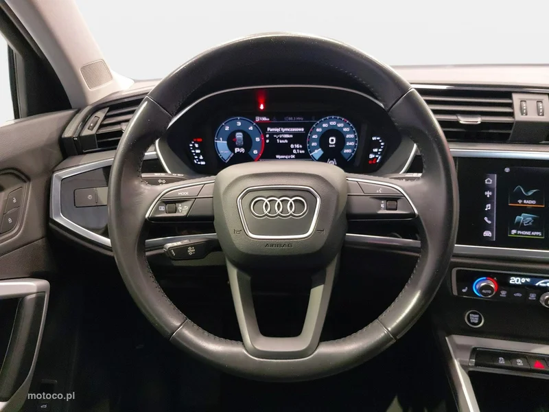 Audi Q3 F3 18
