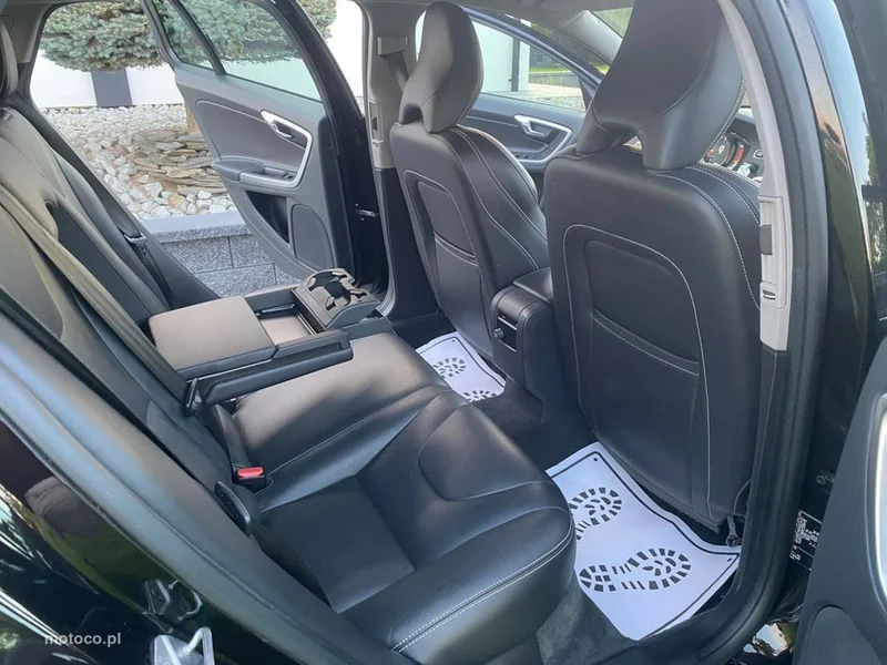 Volvo V60 17