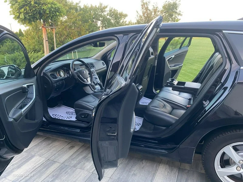 Volvo V60 5