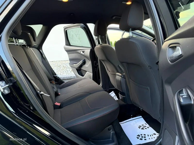 Ford Focus III 17