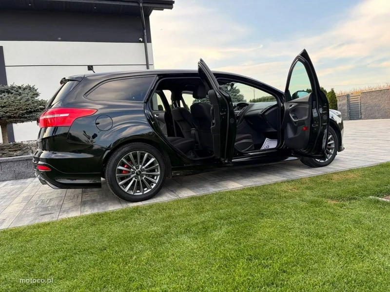 Ford Focus III 23