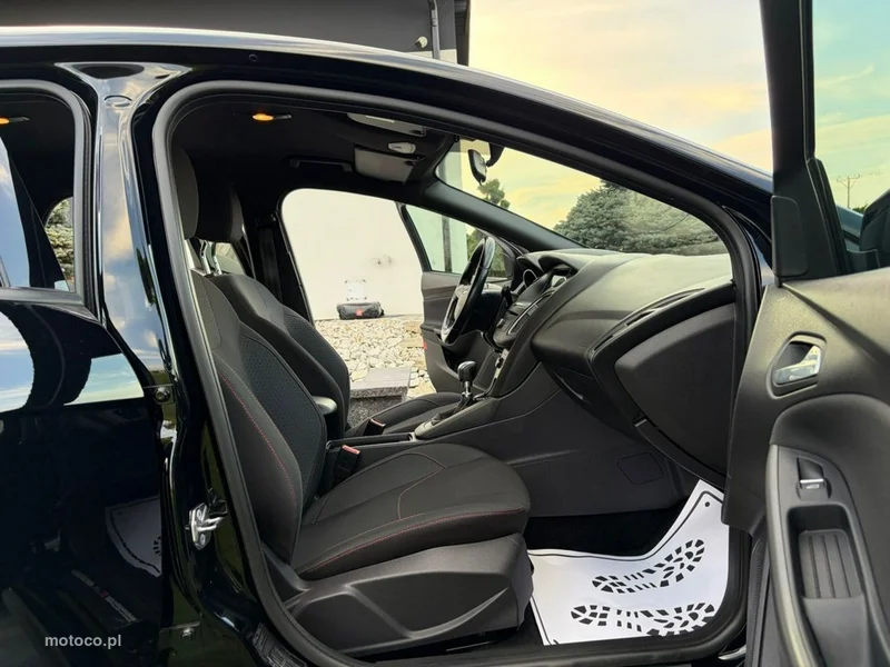 Ford Focus III 9