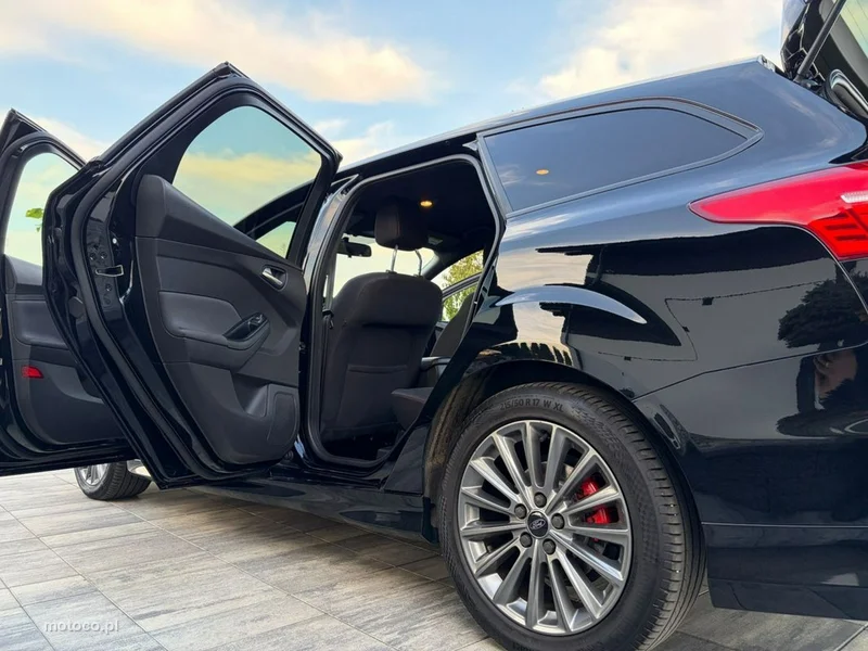 Ford Focus III 10