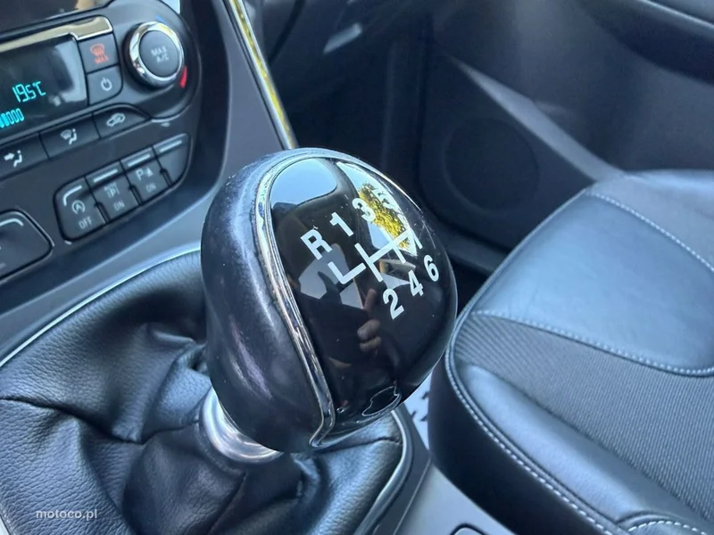 Ford Kuga II 25