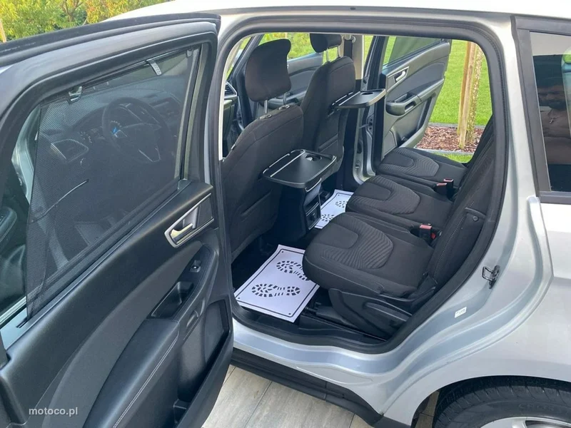 Ford S-Max II 39