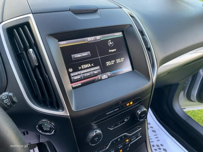 Ford S-Max II 10