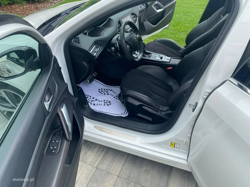 Peugeot 308 6