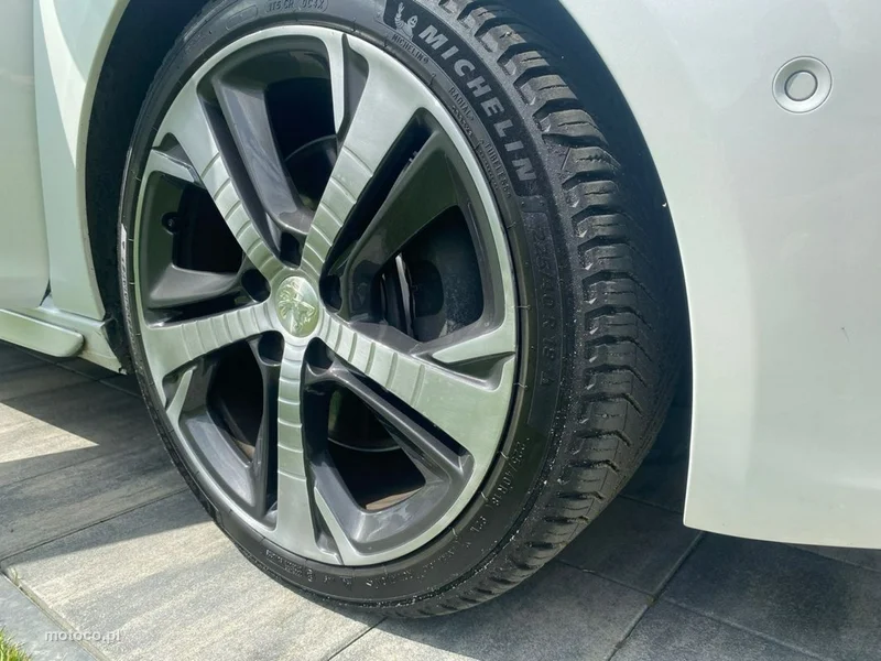Peugeot 308 9