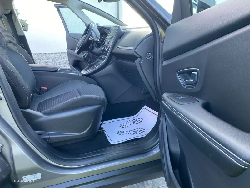 Renault Scenic IV 12
