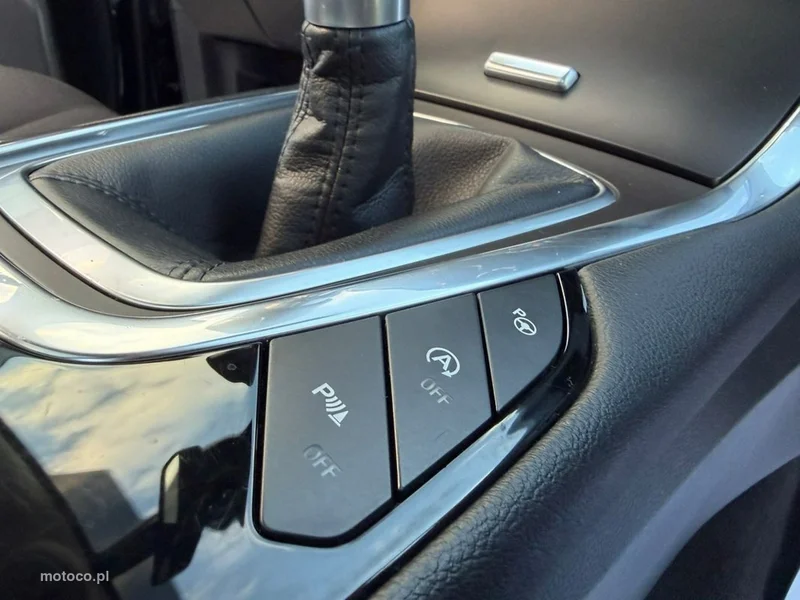 Ford S-Max II 26