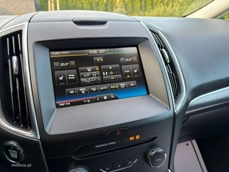 Ford S-Max II 10