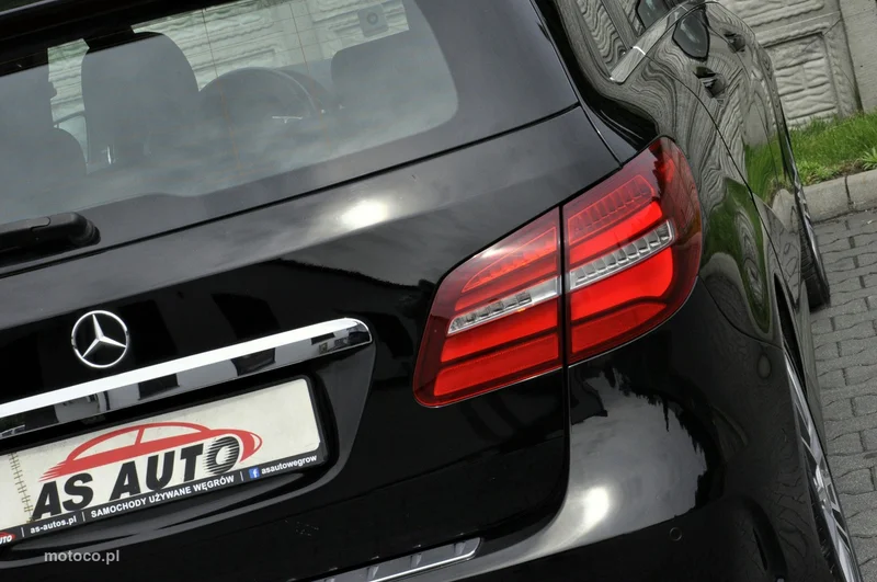 Mercedes-Benz Klasa B W246 B 220 33