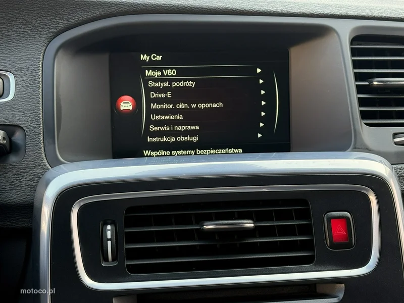 Volvo V60 38