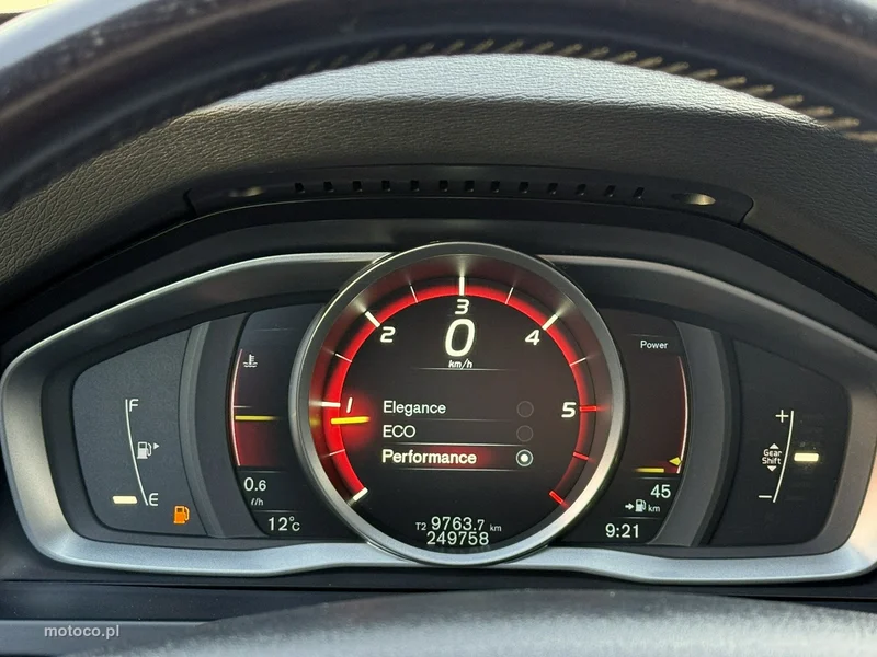 Volvo V60 63
