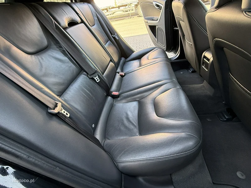 Volvo V60 71