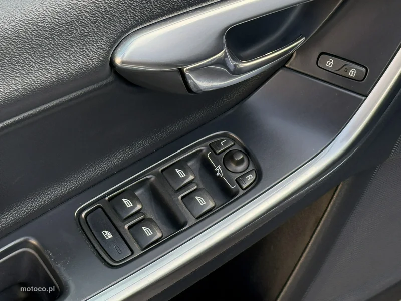 Volvo V60 9
