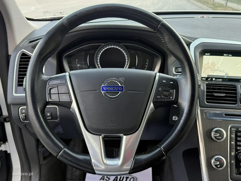 Volvo XC 60 6