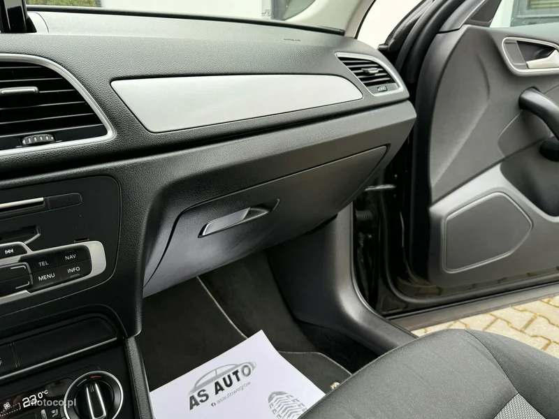 Audi Q3 8U 24