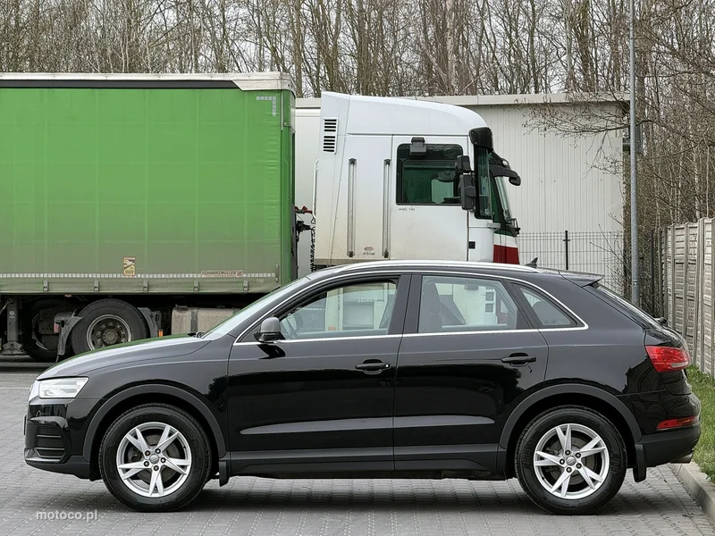 Audi Q3 8U 25