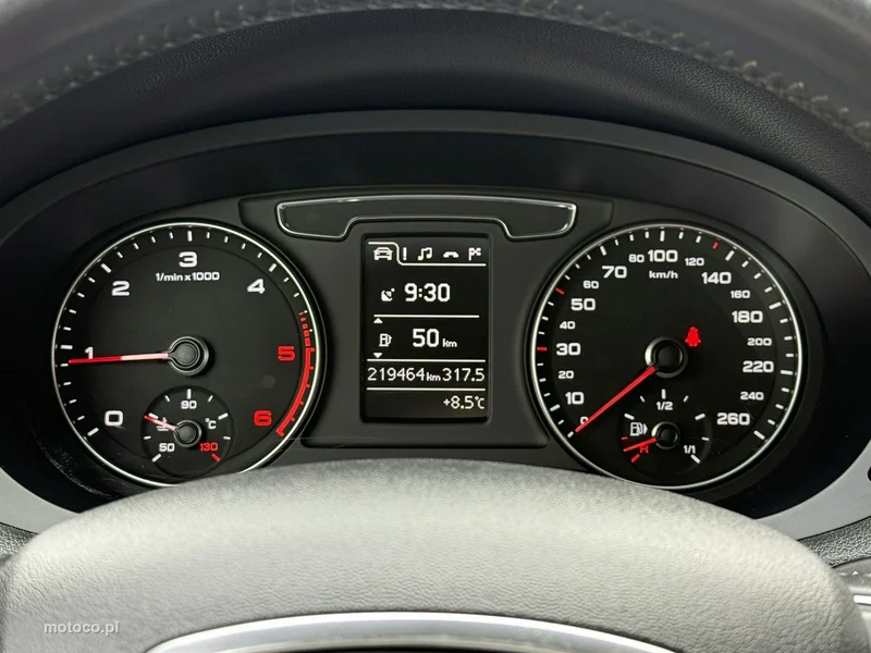 Audi Q3 8U 64