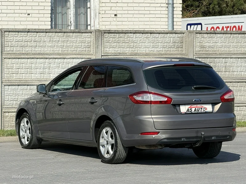 Ford Mondeo IV 38