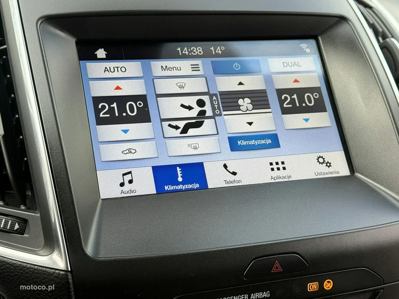 Ford S-Max II 14