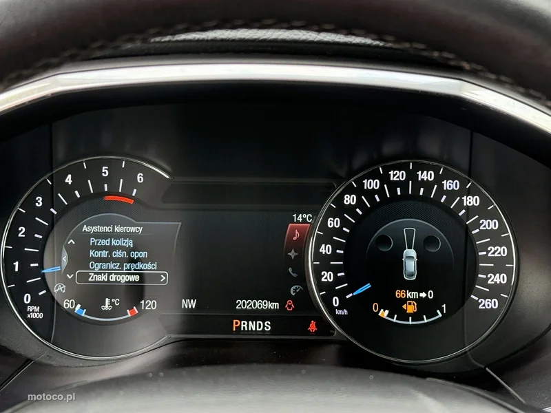 Ford S-Max II 61