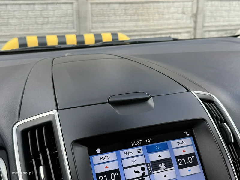Ford S-Max II 66