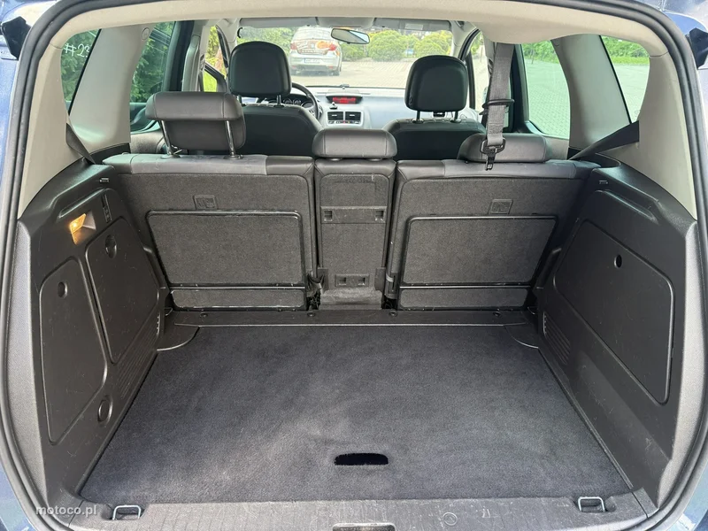 Opel Meriva B 14