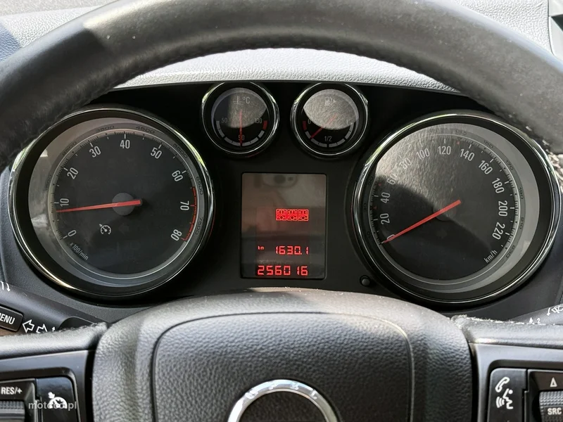 Opel Meriva B 19