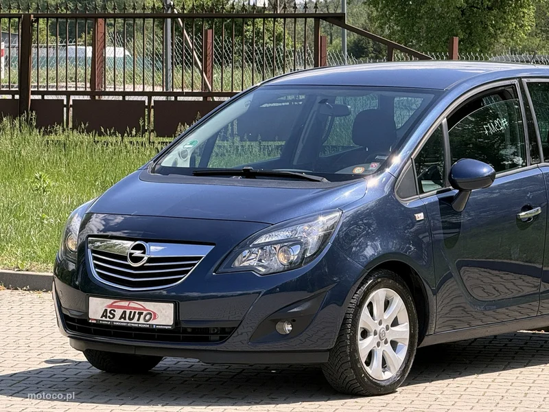 Opel Meriva B 23