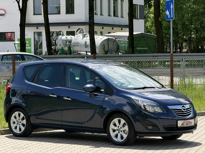 Opel Meriva B 28