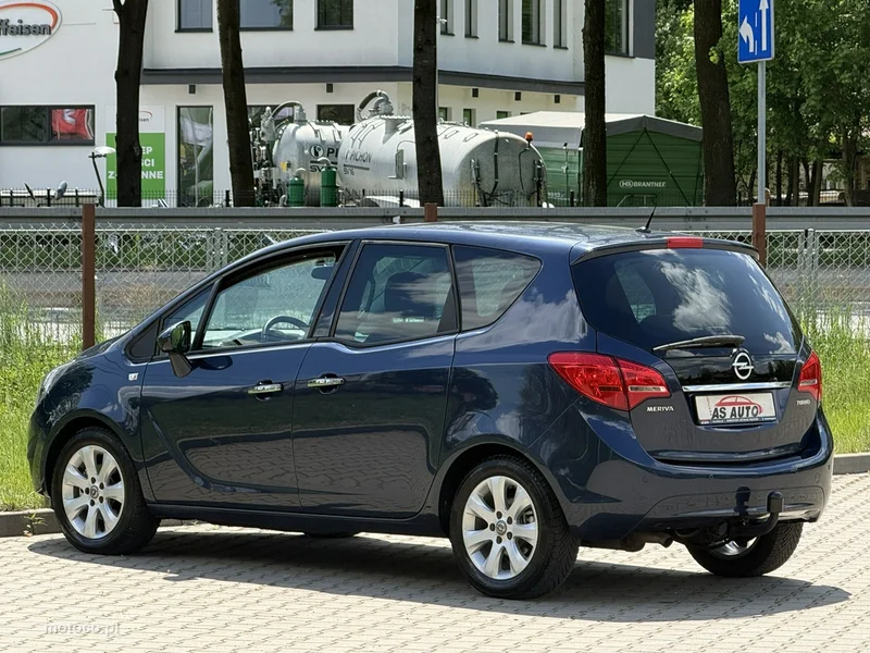 Opel Meriva B 32