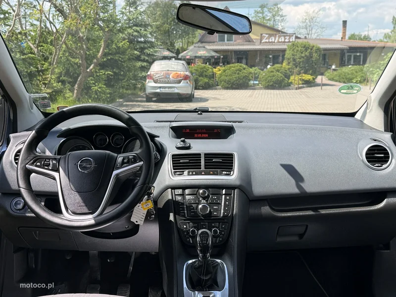 Opel Meriva B 6