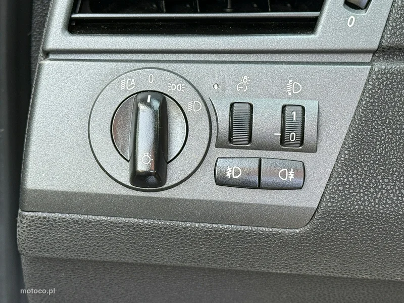 BMW X3 E83 10
