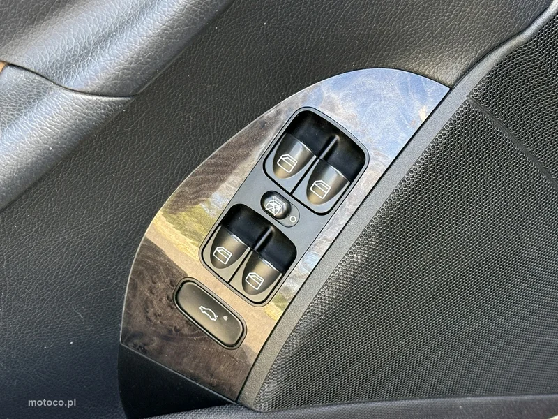 Mercedes-Benz CLK C209 350 17
