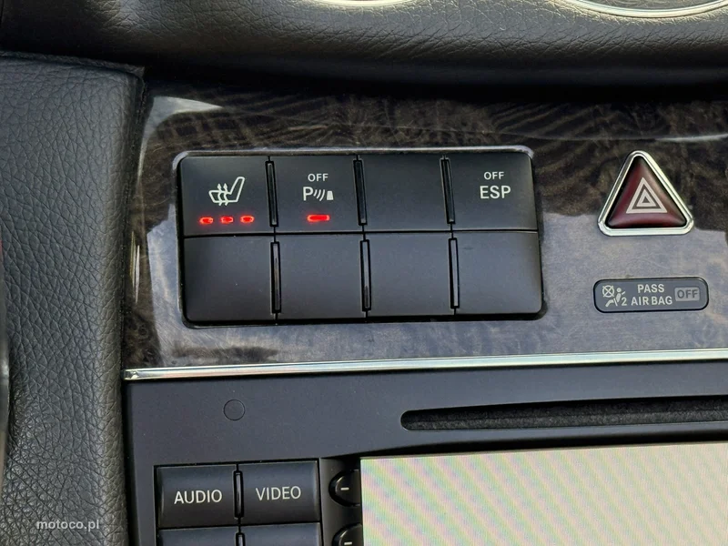 Mercedes-Benz CLK C209 350 23