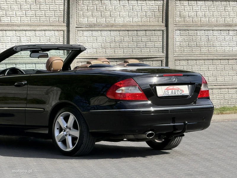 Mercedes-Benz CLK C209 350 41