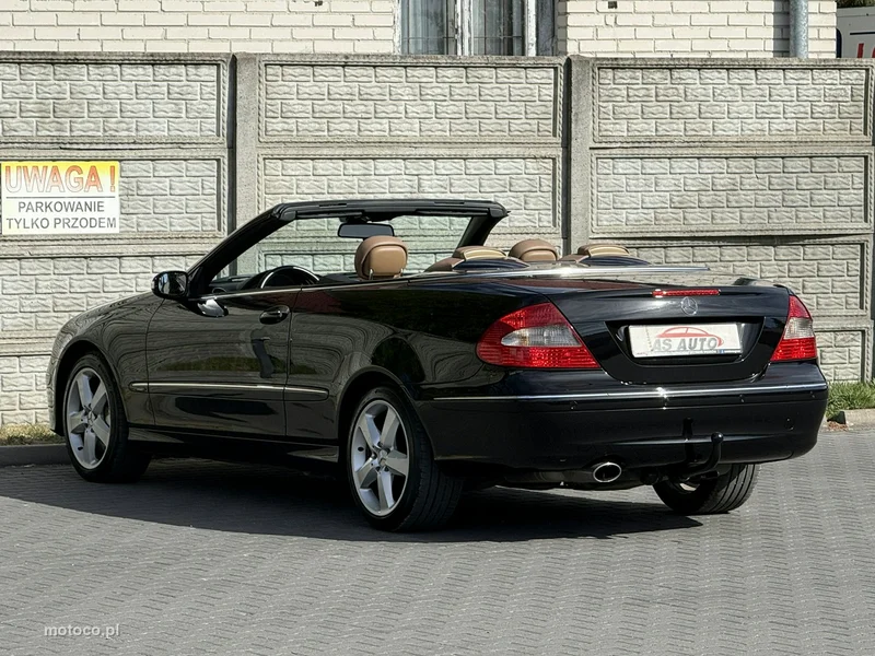 Mercedes-Benz CLK C209 350 42